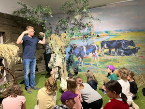 Zdjęcie przedstawia uczestników półkolonii letnich - turnus I