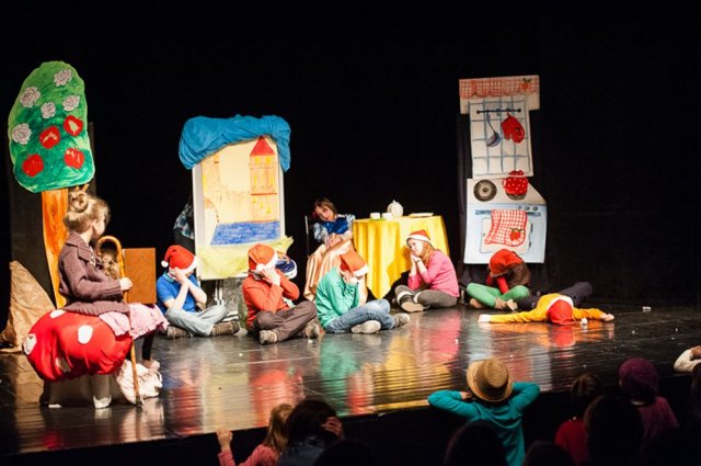 Dziecięcia Scena Prezentacji Teatralnych w Teatrze Animacji 25.02.2013 r. - zdjęcia Krystian Sobkowiak