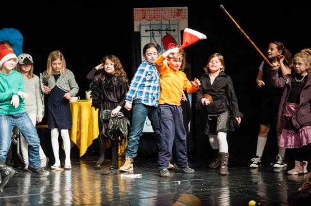 Dziecięcia Scena Prezentacji Teatralnych w Teatrze Animacji 25.02.2013 r. - zdjęcia Krystian Sobkowiak