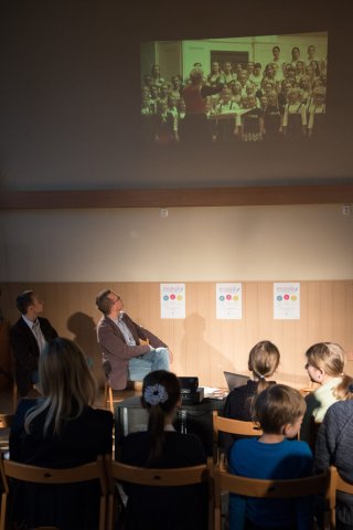 Pisz muzykę, to proste! - warsztaty kompozytorskie, spotkanie, dyskusje Prowadzący: Łukasz Urbaniak, Marek Raczyński, Bartosz Michałowski Organizatorzy: Stowarzyszenie Miłośników Sztuki Vis Artis, Młodzieżowy Dom Kultury nr 2 Autor zdjęć: Bartosz Sei