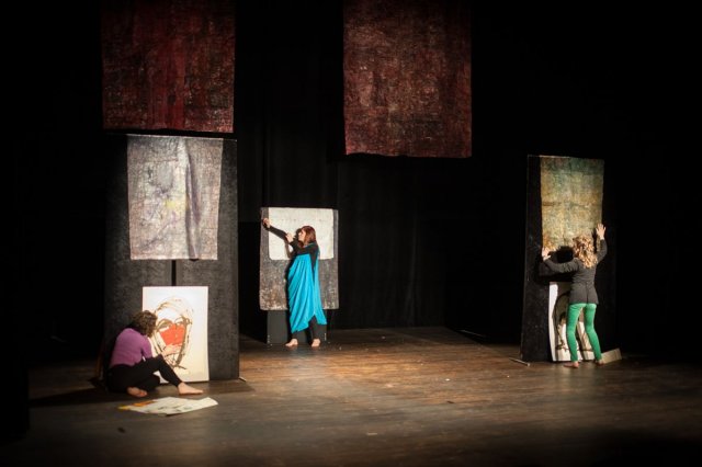 Spektakl Projektu Teatralnego pt.: &quot;Wystawa&quot;  fotograf - Krystian Sobkowiak