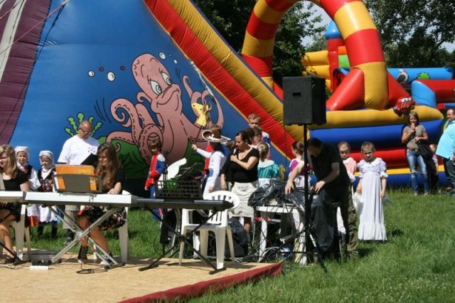 MDK wspiera Rodzinne Pogotowia Opiekuńcze - Festyn Na Cytadeli - CZERWIEC 2012