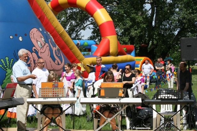 MDK wspiera Rodzinne Pogotowia Opiekuńcze - Festyn Na Cytadeli - CZERWIEC 2012